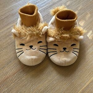 Cute Lion Face Slippers, toddler 7/8